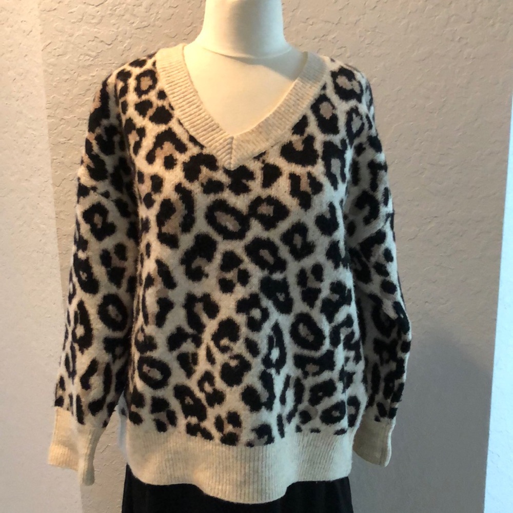 Vince Camuto Sweater
